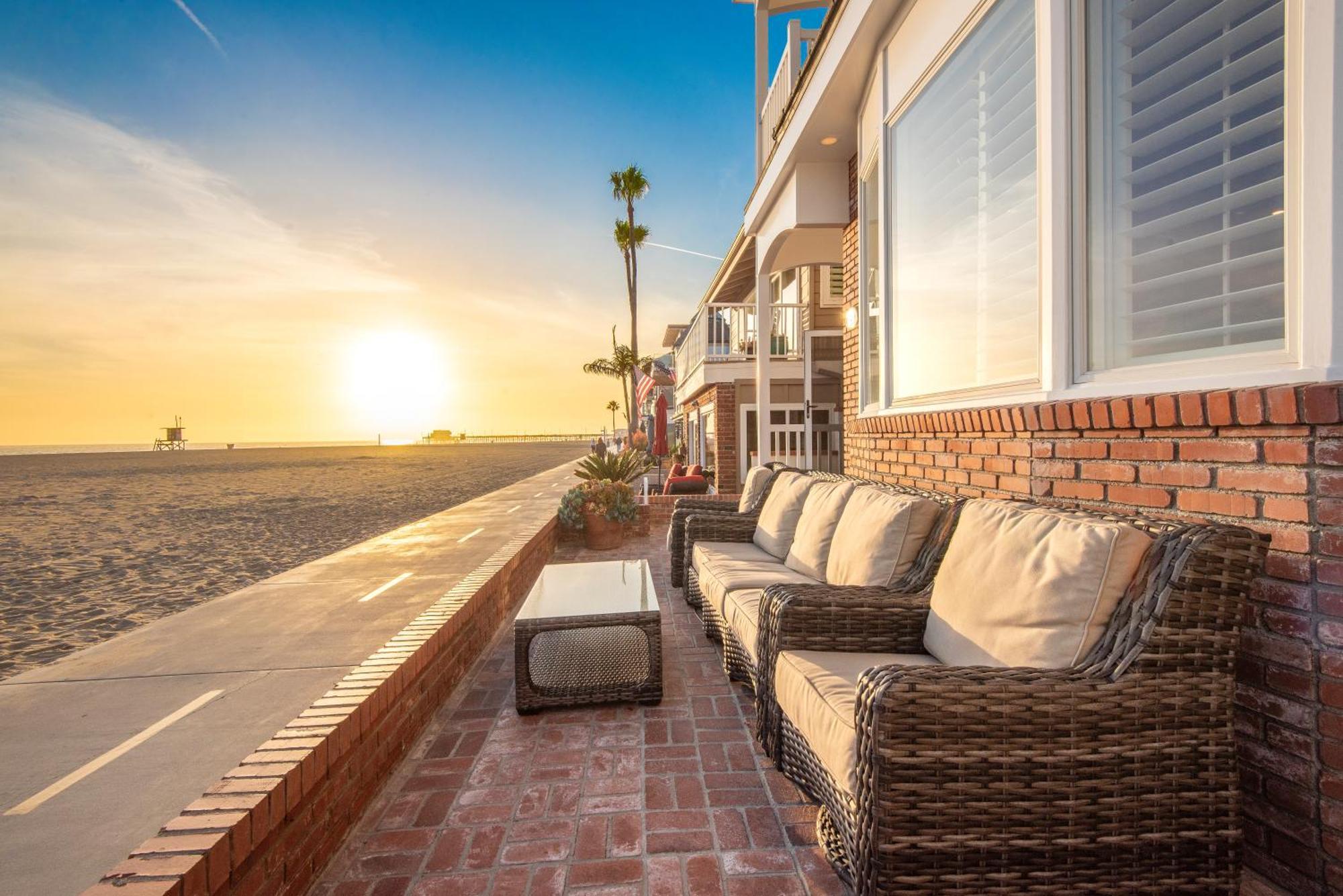 Luxury 4 Bedroom Oceanfront Home With Ac Newport Beach Buitenkant foto