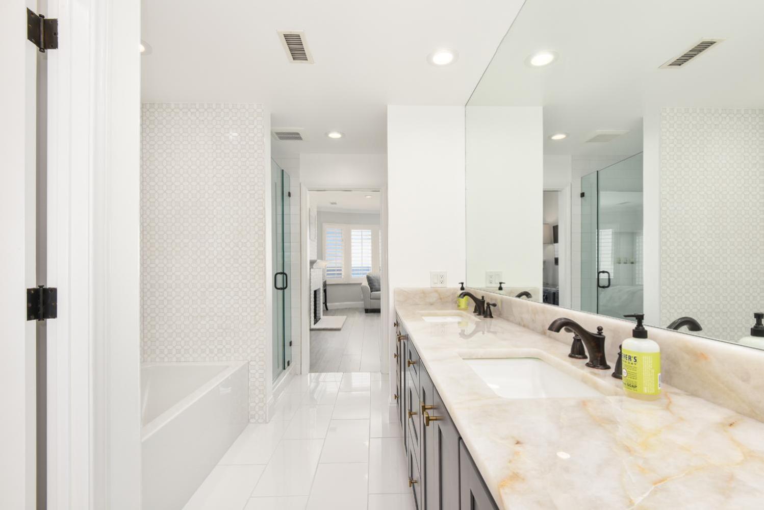 Luxury 4 Bedroom Oceanfront Home With Ac Newport Beach Buitenkant foto